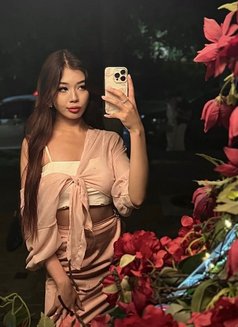 Mia - escort in Hong Kong Photo 5 of 14