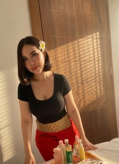 Mia Khalifa - escort in Riyadh Photo 2 of 9