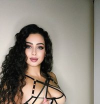 Mia - escort in Abu Dhabi Photo 1 of 6