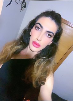 Mia - Acompañantes transexual in Beirut Photo 2 of 10
