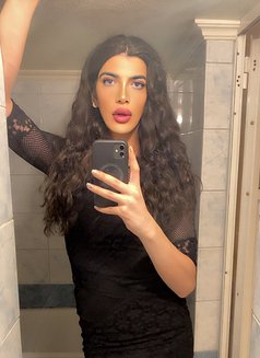 Mia - Acompañantes transexual in Beirut Photo 2 of 7