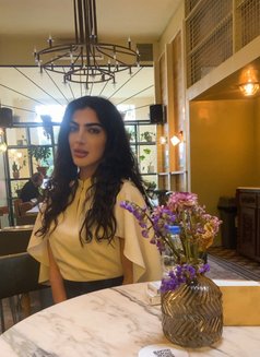 Mia - Transsexual escort in Beirut Photo 20 of 21