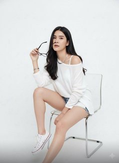 Mia Marry - puta in Belgrade Photo 8 of 14