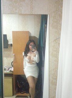 Mia Mistress - Transsexual escort in Beirut Photo 1 of 3
