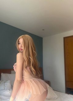 Mia Naughty Kitten - puta in Hong Kong Photo 7 of 8
