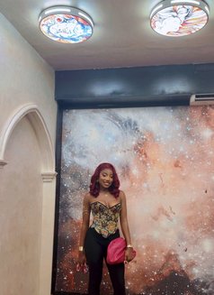 Mia - masseuse in Lagos, Nigeria Photo 3 of 4