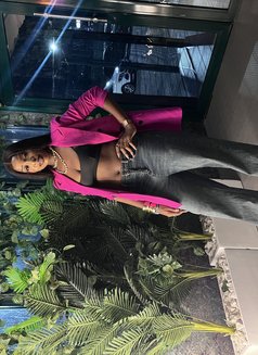 Mia - masseuse in Lagos, Nigeria Photo 4 of 4