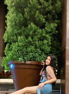 Sia menon - Transsexual escort in Bangalore Photo 3 of 9