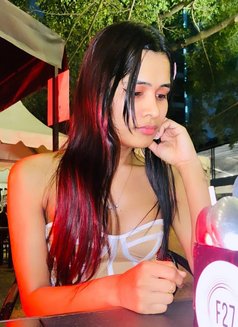Sia menon - Transsexual escort in Bangalore Photo 8 of 9