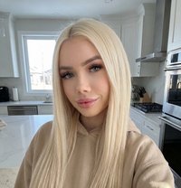 Mia - escort in Hong Kong