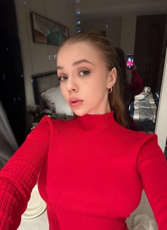 Mia - puta in Riyadh Photo 4 of 25