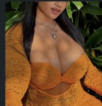 Mia Sexy (OUTCALL ONLY ) KL - puta in Kuala Lumpur Photo 4 of 5