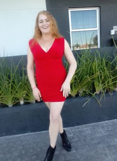 Red Vixen Mia - puta in Cape Town Photo 3 of 6