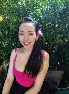 Mia - escort in Bangkok Photo 3 of 3