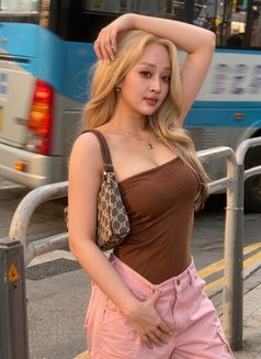 Mia - escort in Ho Chi Minh City Photo 4 of 8