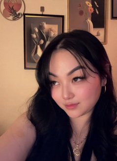 Mia Valdez - escort in Dubai Photo 11 of 21