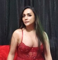Mia vers🇵🇭 - Transsexual escort in Dubai