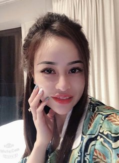 Mia - escort agency in Singapore Photo 6 of 12