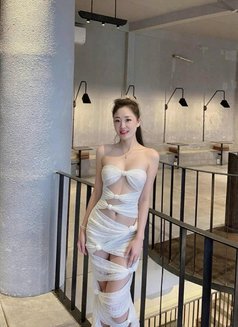 Mia - escort agency in Singapore Photo 12 of 12