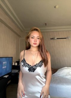 MIA- ur Busty babe in town - escort in Mumbai Photo 5 of 9