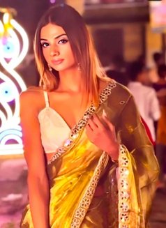 Mia05 - Transsexual escort in Kolkata Photo 3 of 4