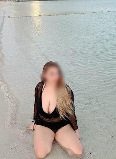 Miah BiG BOOBS in DUBAI - escort in Dubai Photo 4 of 7