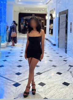Miah Independent Meets Super Gfe - puta in Colombo Photo 7 of 14
