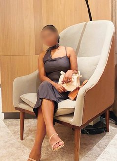 Miah Independent Meets Super Gfe - puta in Colombo Photo 12 of 14