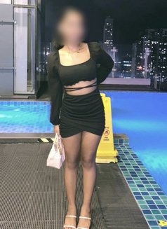 Dimple Independent Meets Super Gfe - puta in Colombo Photo 15 of 17