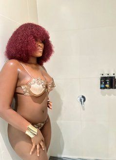 Miahlynn - escort in Abu Dhabi Photo 4 of 4