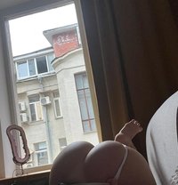 Mialaurine - escort in Cannes