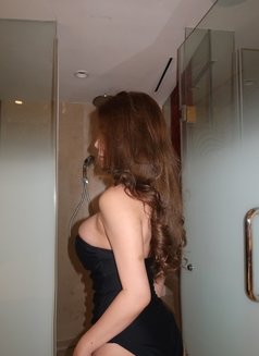 Miara - Acompañantes transexual in Singapore Photo 3 of 5