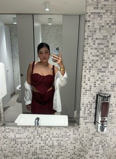 Miay - escort in Doha Photo 2 of 4