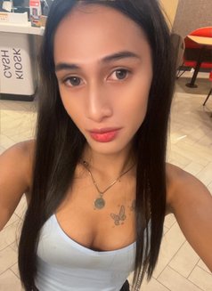 Mica - escort in Dubai Photo 8 of 10