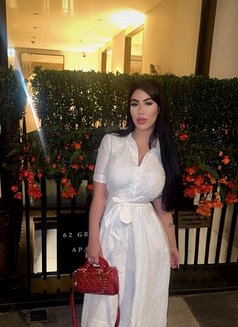 Micaella arab latina - puta in London Photo 17 of 19