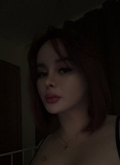 Micah Camshow/private Story - Transsexual escort in Kuwait Photo 2 of 9