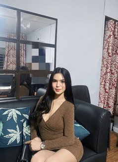 Mich Big dick Cumshow&Meet - Acompañantes transexual in Manila Photo 2 of 17