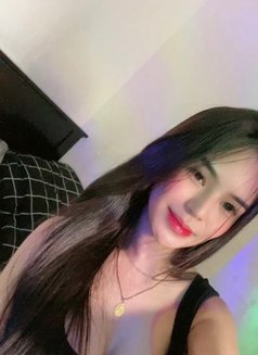 Mich Big dick Cumshow&Meet - Acompañantes transexual in Manila Photo 18 of 18