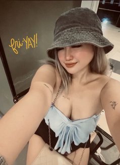 Mich - escort in Manila Photo 6 of 7