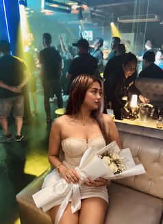 Mich - escort in Manila Photo 13 of 14