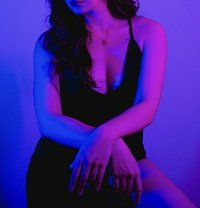 Mich - escort in Jakarta