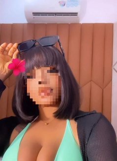 Mich - escort in Lagos, Nigeria Photo 4 of 5
