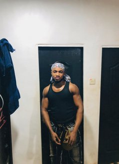 Mich - Acompañantes masculino in Lagos, Nigeria Photo 1 of 4