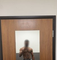 Michael - Male escort in Abu Dhabi