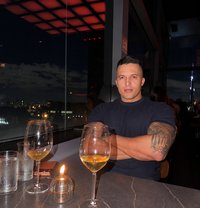 Michael Hoff for Girl / men’s and couple - Male escort in Dubai
