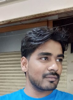 Michael - Male escort in Mumbai Photo 2 of 5
