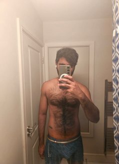 Michael - Male escort in New Delhi Photo 6 of 6