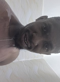 Michael - Male escort in Nairobi Photo 3 of 4