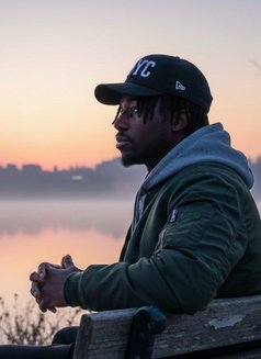 Michael - Male escort in Nairobi Photo 1 of 1