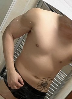 Michael Miranda - masseur in Peterborough Photo 4 of 6